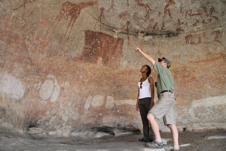 cave-paintings-Silosizwane-Cave